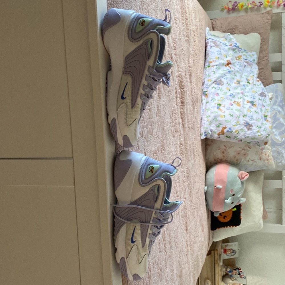 Nike zoom 2k light purple and white